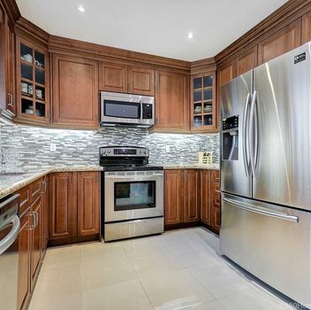Residential 51 Springbrook Dr Richmond Hill For Sale