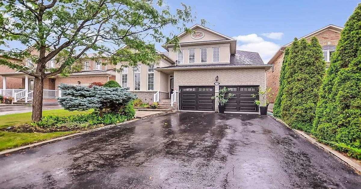 79 Chalone Cres Vaughan