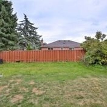 Residential 516 Bristol Rd Newmarket For Sale