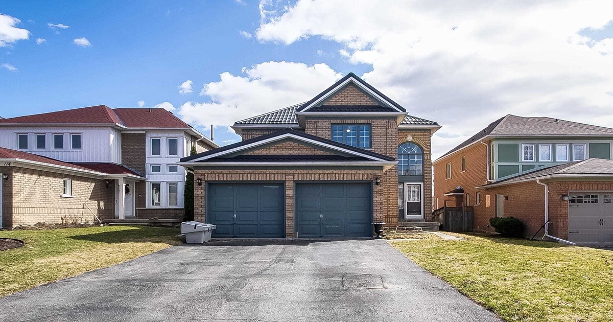 110 Widdifield Ave Newmarket