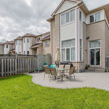 Residential 111 Bridlepath St Richmond Hill For Sale
