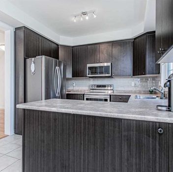 Residential 15 Old Colony Rd Richmond Hill For Sale