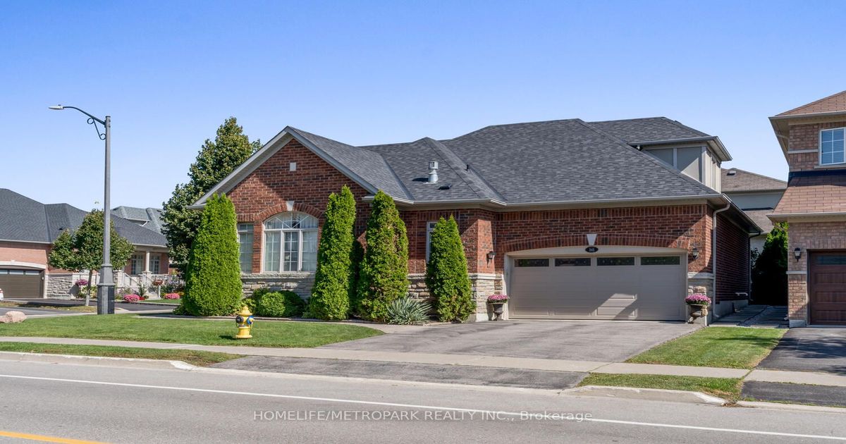 243 Via Campanile Rd Vaughan