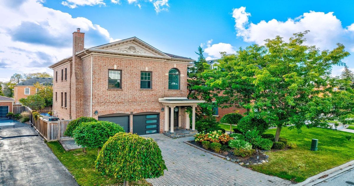 4 Kittredge Crt Richmond Hill