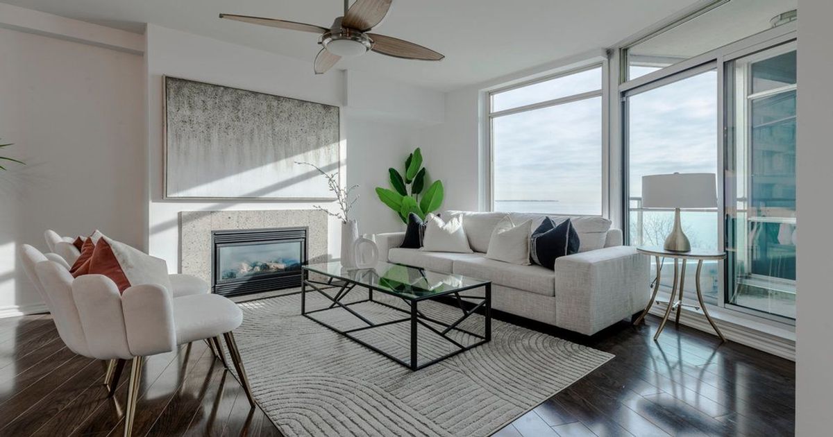 5 Marine Parade Dr Toronto