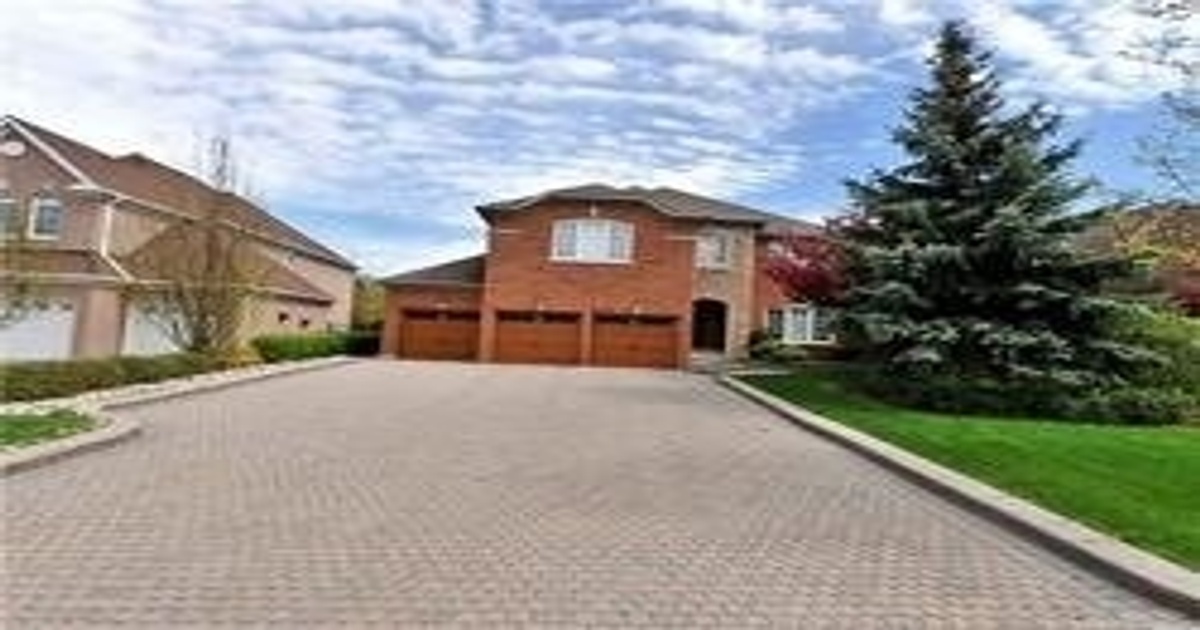 2268 Manor Hill Dr Mississauga