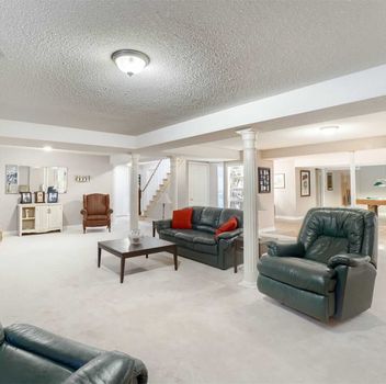 Residential 4 Cliffcrest Crt Caledon For Sale