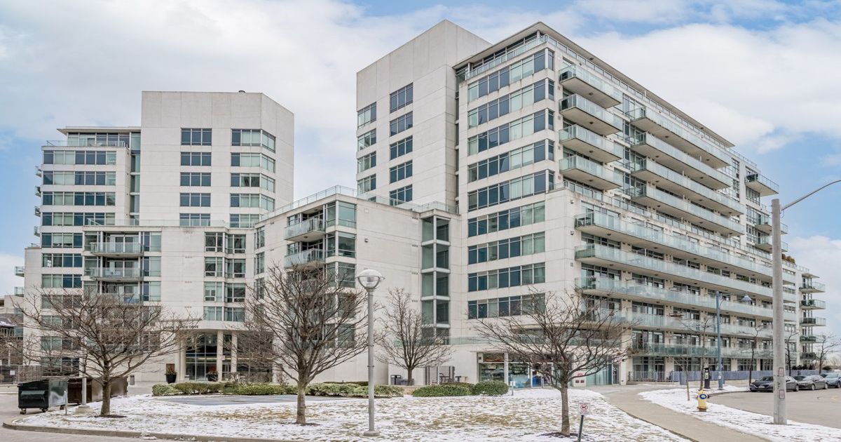 5 Marine Parade Dr Toronto