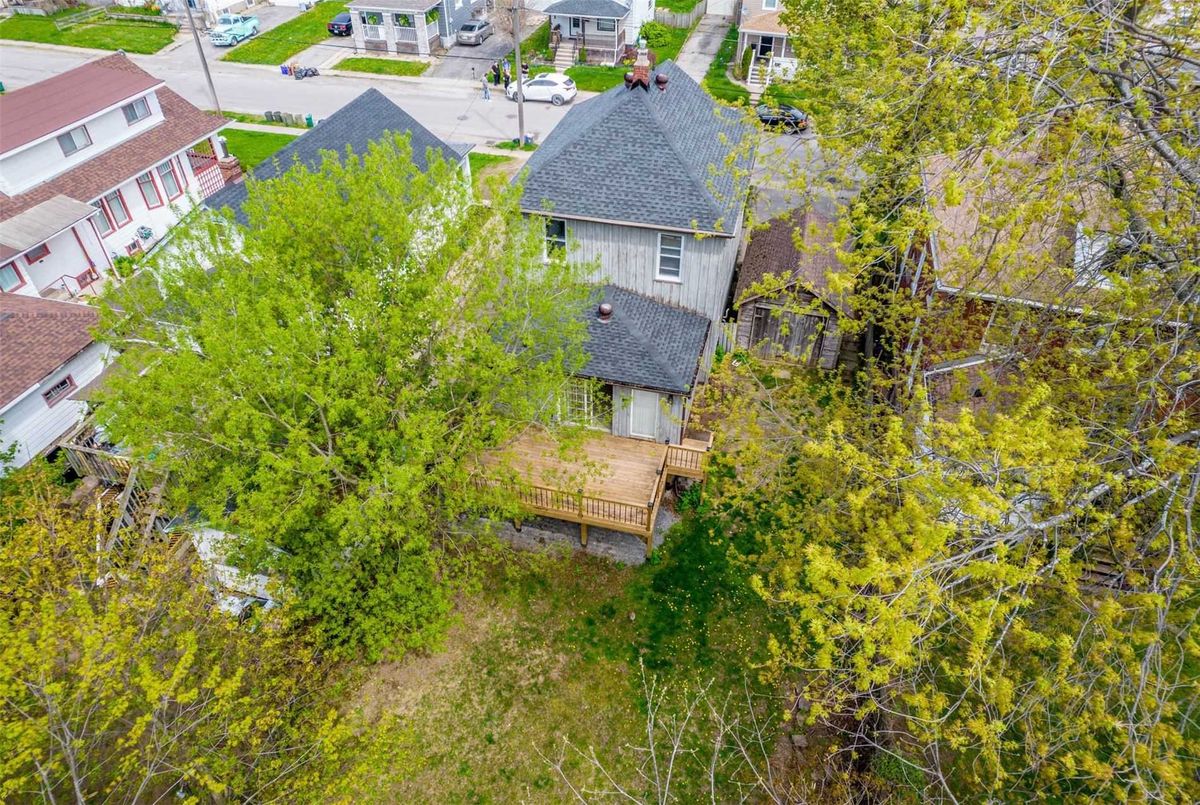 6406 Barker St Niagara Falls RE/MAX Real Estate Centre Inc.