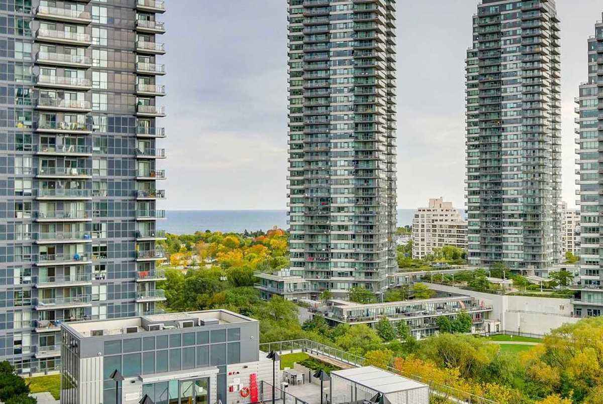 36 Park Lawn Rd Toronto AGENT ON DUTY