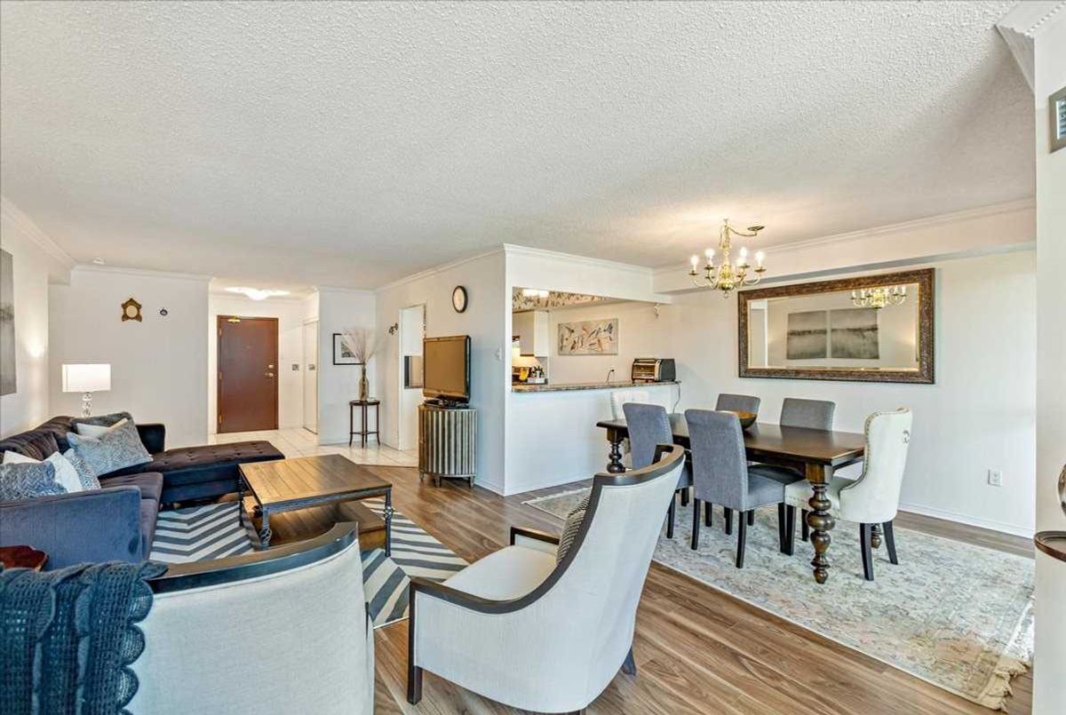 7905 Bayview Ave Markham Paul Zammit Real Estate Ltd. 7905 Bayview Ave Markham Paul Zammit Real Estate Ltd.